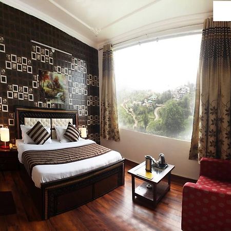 Divyansh Hotel Νταραμσάλα Εξωτερικό φωτογραφία
