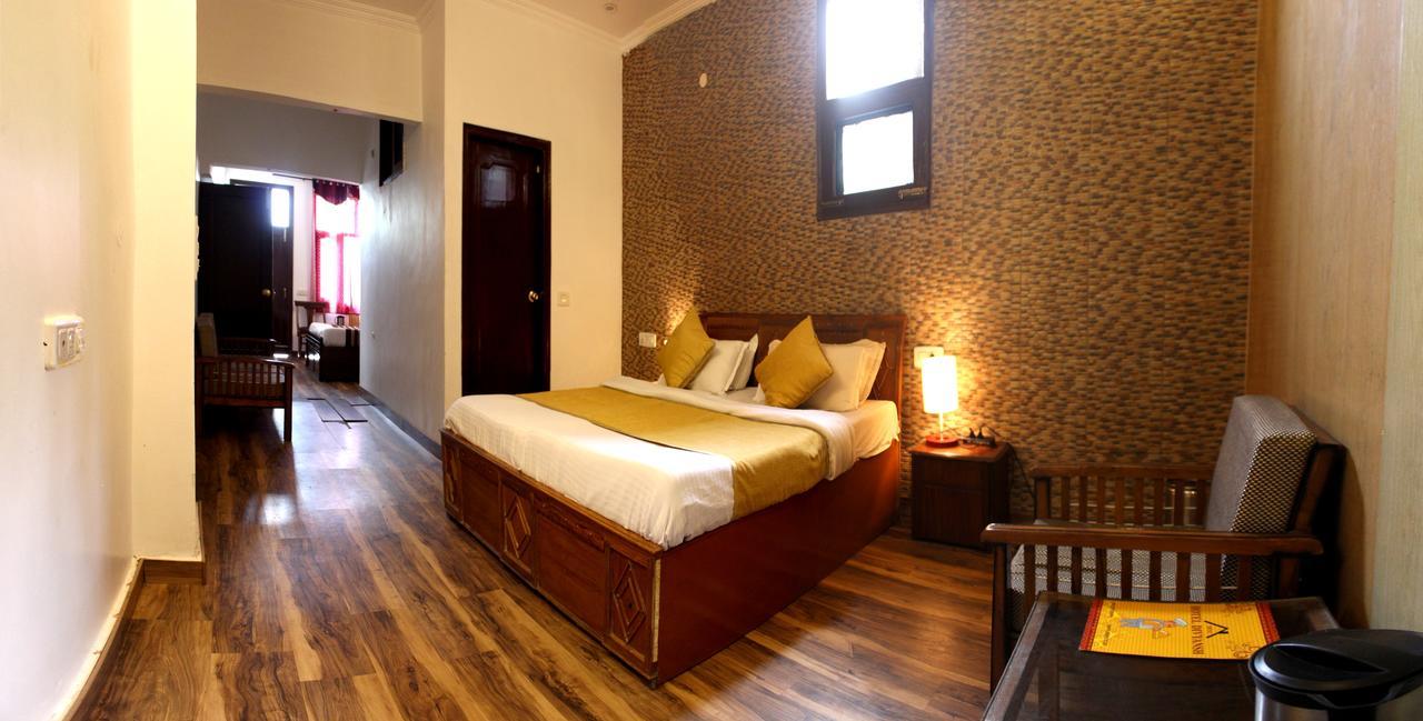 Divyansh Hotel Νταραμσάλα Εξωτερικό φωτογραφία