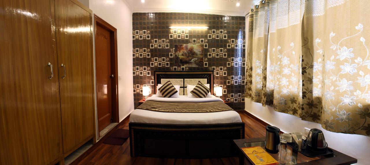 Divyansh Hotel Νταραμσάλα Εξωτερικό φωτογραφία