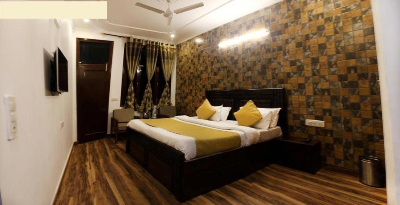 Divyansh Hotel Νταραμσάλα Εξωτερικό φωτογραφία